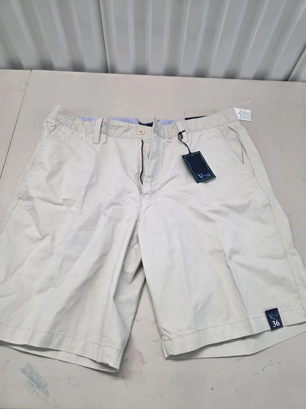 Vineyard Place Chino Khaki Shorts Men's Size 36x9 NWT